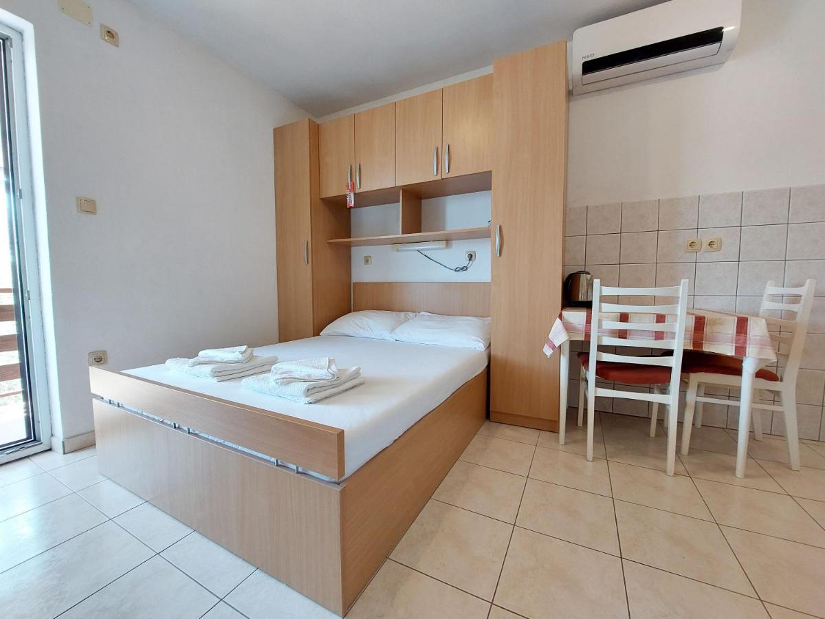 Apartments Ivan Čižići Esterno foto