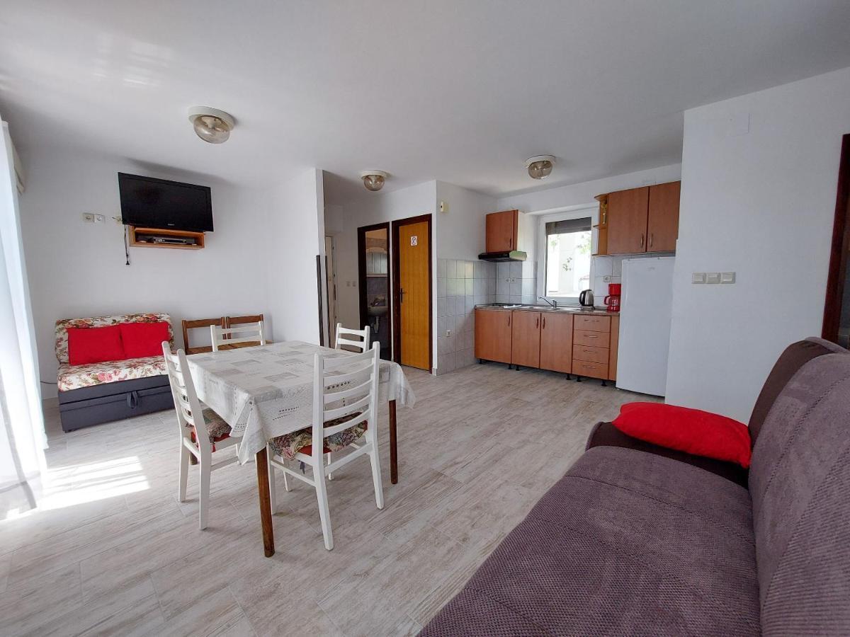 Apartments Ivan Čižići Esterno foto