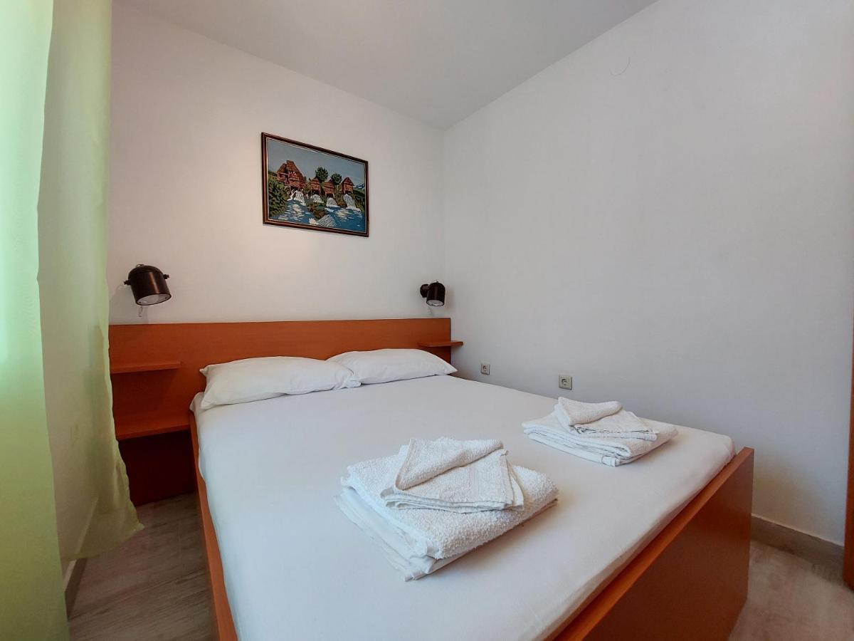 Apartments Ivan Čižići Esterno foto