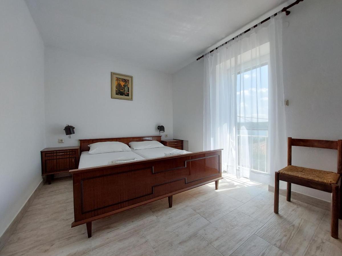 Apartments Ivan Čižići Esterno foto