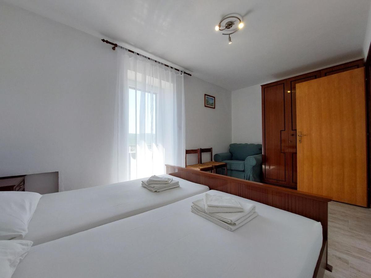 Apartments Ivan Čižići Esterno foto