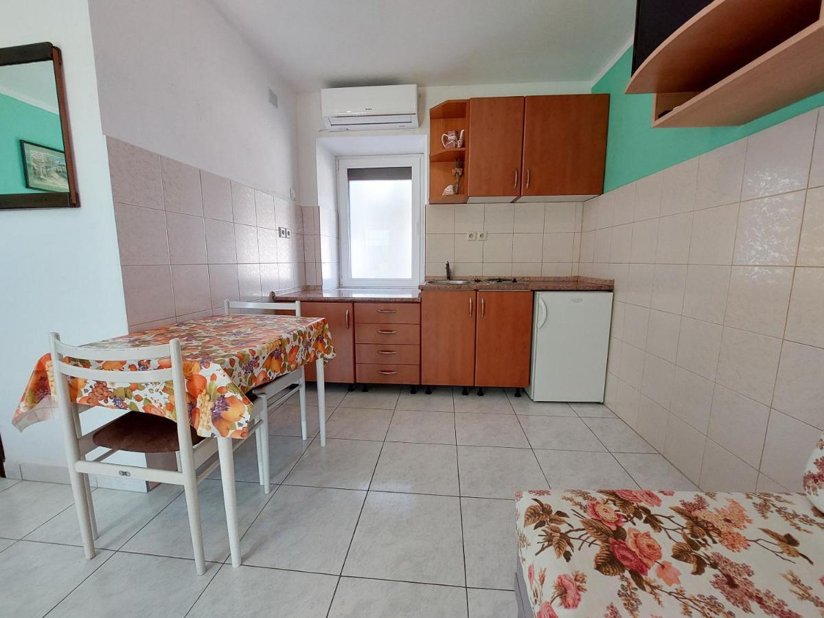 Apartments Ivan Čižići Esterno foto