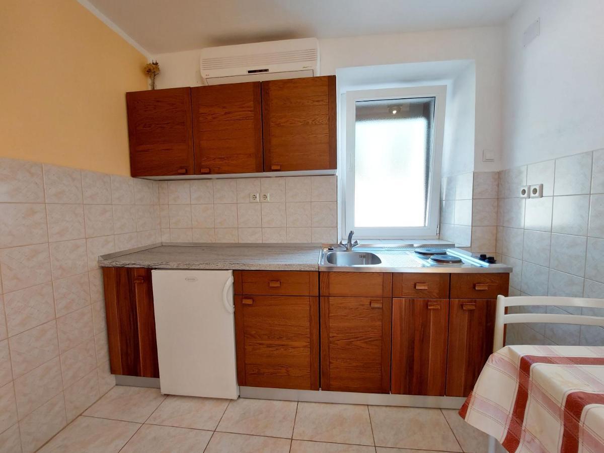 Apartments Ivan Čižići Esterno foto