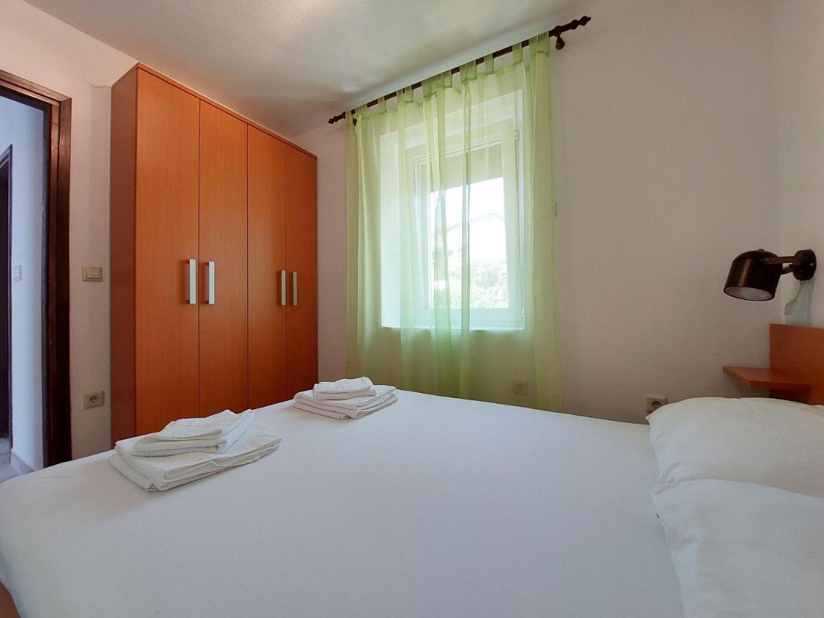 Apartments Ivan Čižići Esterno foto
