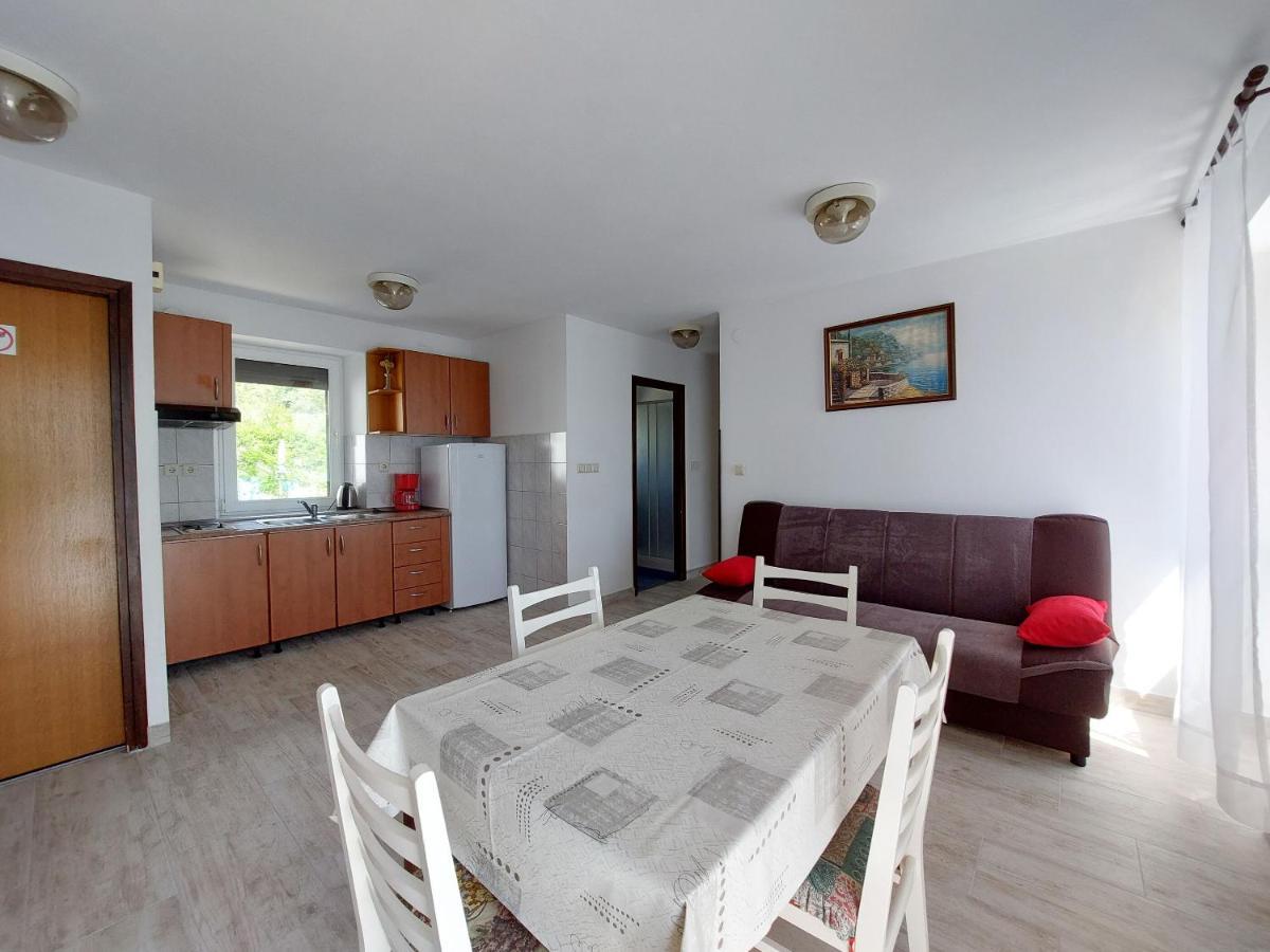 Apartments Ivan Čižići Esterno foto